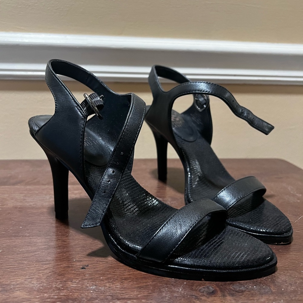Vince Camuto heels size 6